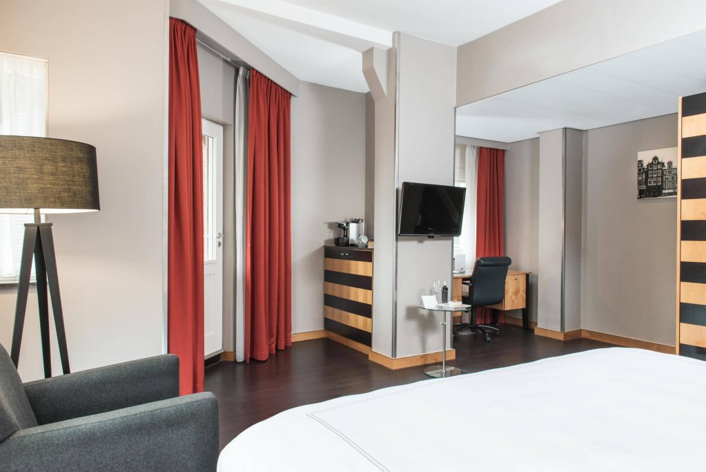Фото Swissôtel Amsterdam