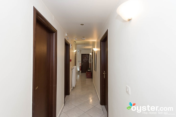 Фото Hotel Triton