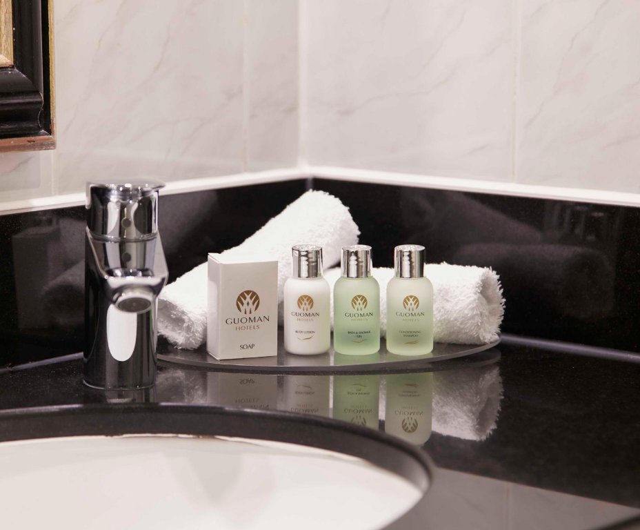 Фото The Tower Hotel