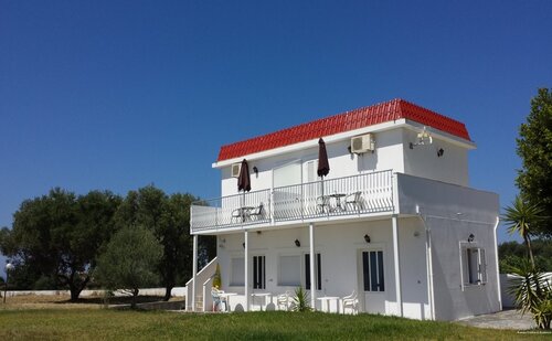 Внешний вид отеля Barbara Studios & Apartments в Своронате, фото 3