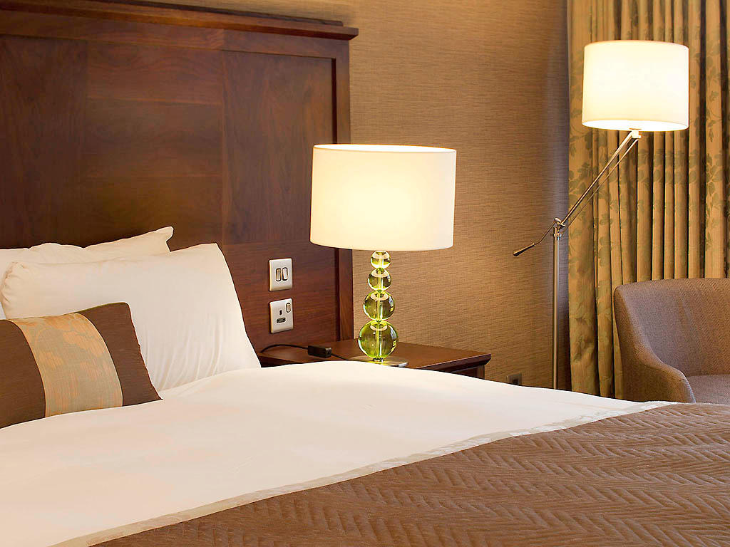 Фото Mercure Winchester Wessex Hotel