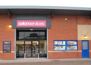 Salon Services (England, Gloucestershire County, Gloucester), hairdresser
