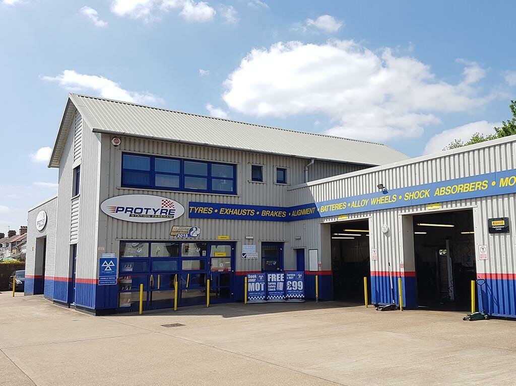 Vehicle assessment Protyre Fareham, Fareham, photo