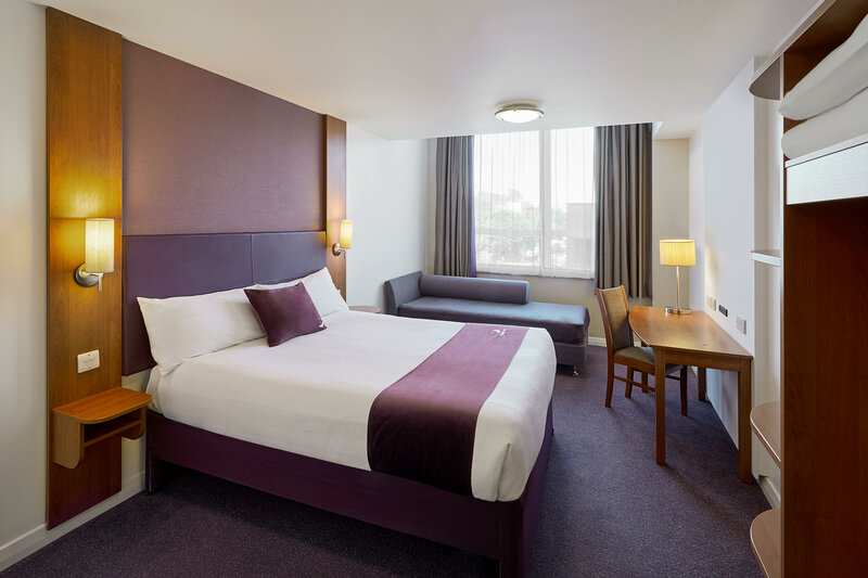 Гостиница Premier Inn Falkirk Central