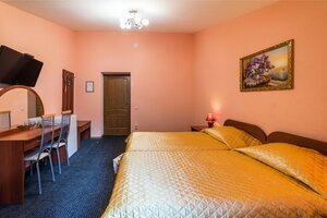 Domik Ohotnika (gorodskoy posyolok Toksovo, Sanatornaya ulitsa, 33А), hotel