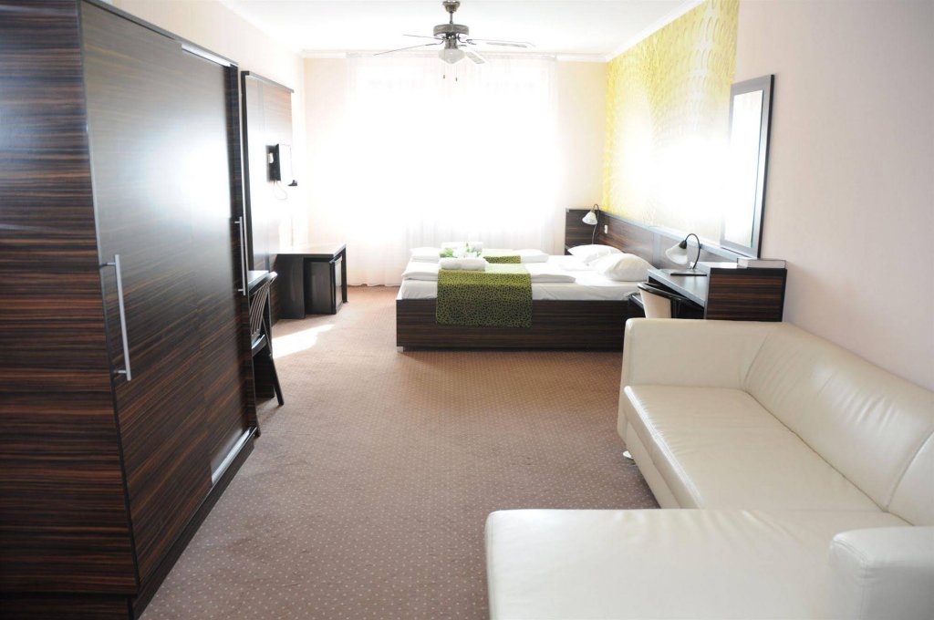 Фото Green Hotel Budapest