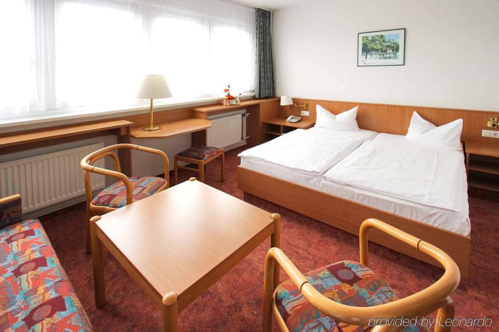 Фото The Student Hotel Dresden Lilienstein