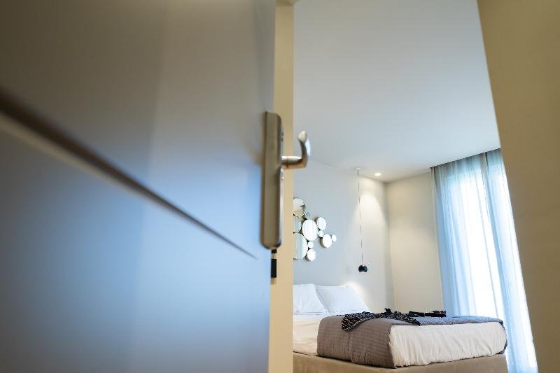 Фото Elite Accommodations & Hydromassage Pool