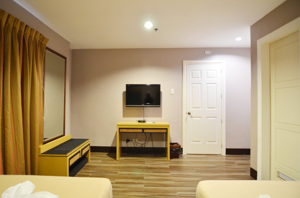 Фото Отель Windy Ridge Malate