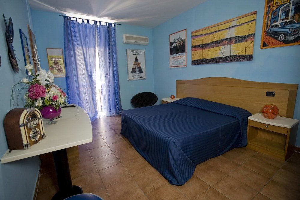 Фото Cine Holiday