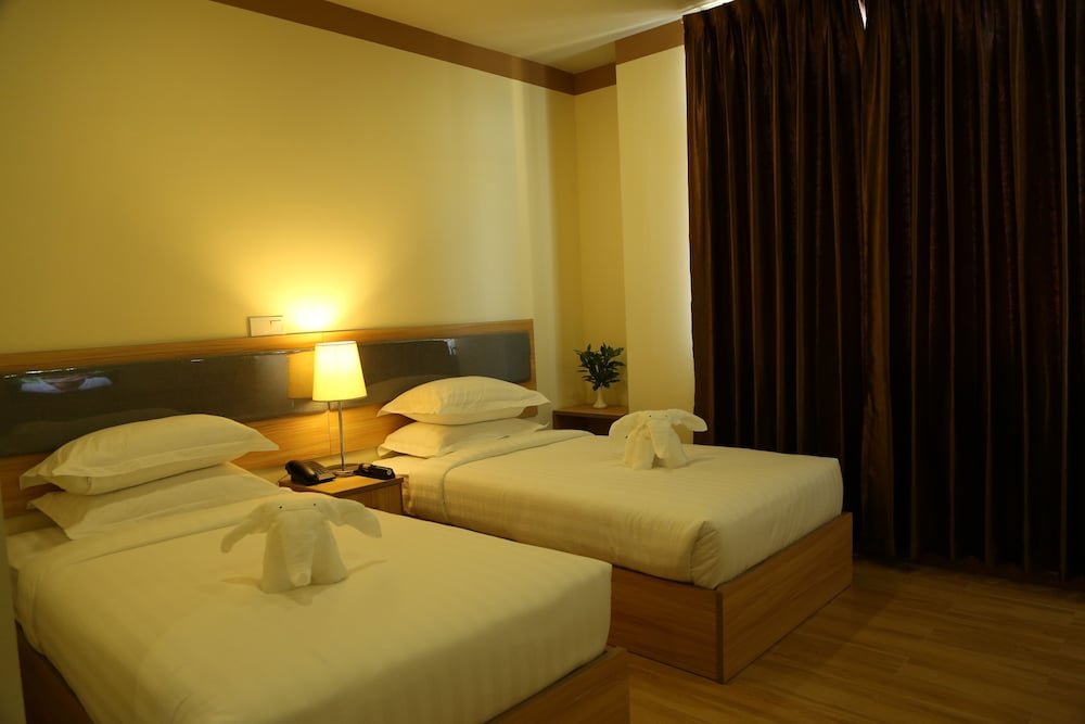 Фото Vegas Hotel - Nay Pyi Taw