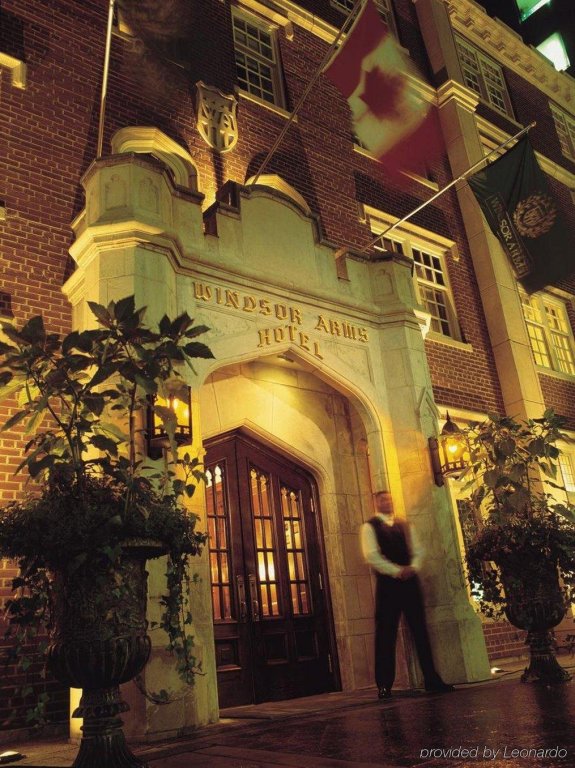 Фото Windsor Arms Hotel