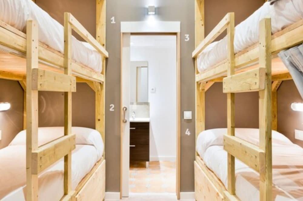 Фото Ant Hostel Barcelona