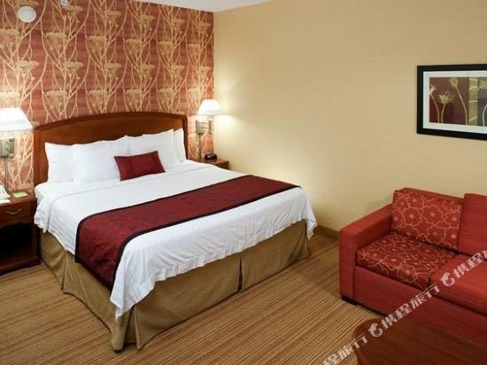 Фото Courtyard Somerset by Marriott