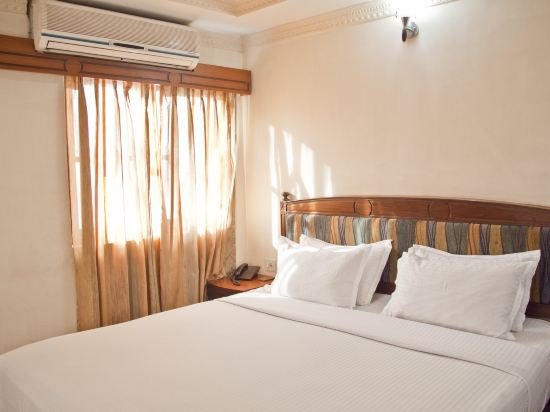 Фото Hotel Gulshan International