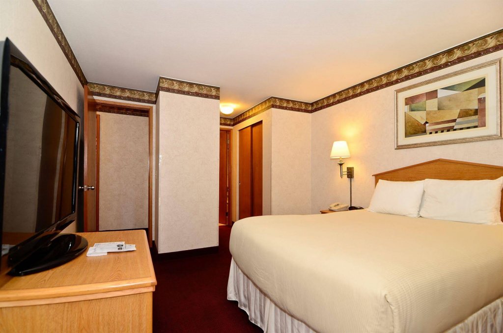 Фото Friday Harbor Suites
