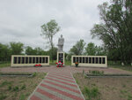 Погибшим солдатам в годы ВОВ (selo Oktyabrskoye, Leninskaya ulitsa, 87Г), monument, memorial