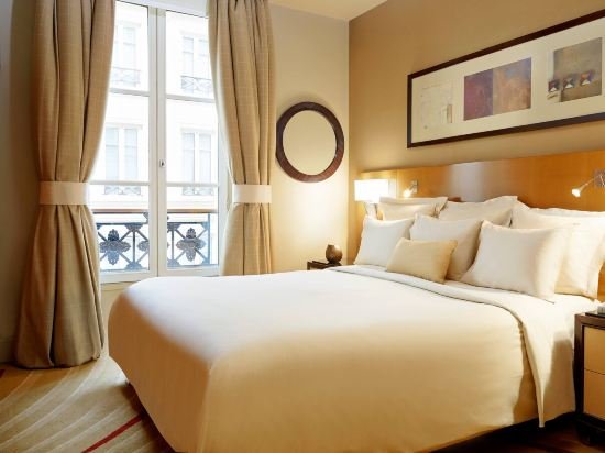 Фото Renaissance Paris Vendome Hotel