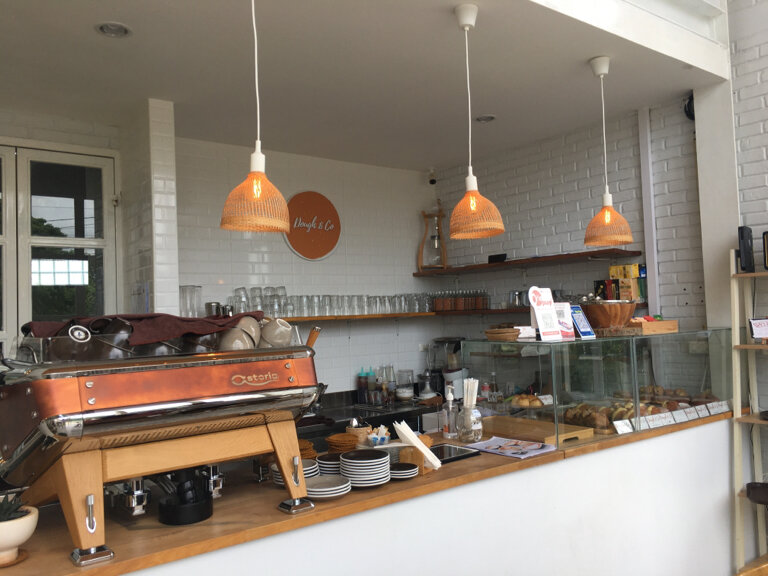 Cafe Doughnut & Co, Vientiane, photo