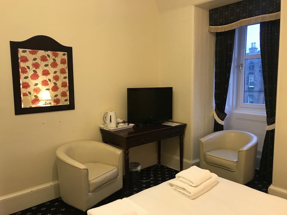 Фото The Alexander Guest House