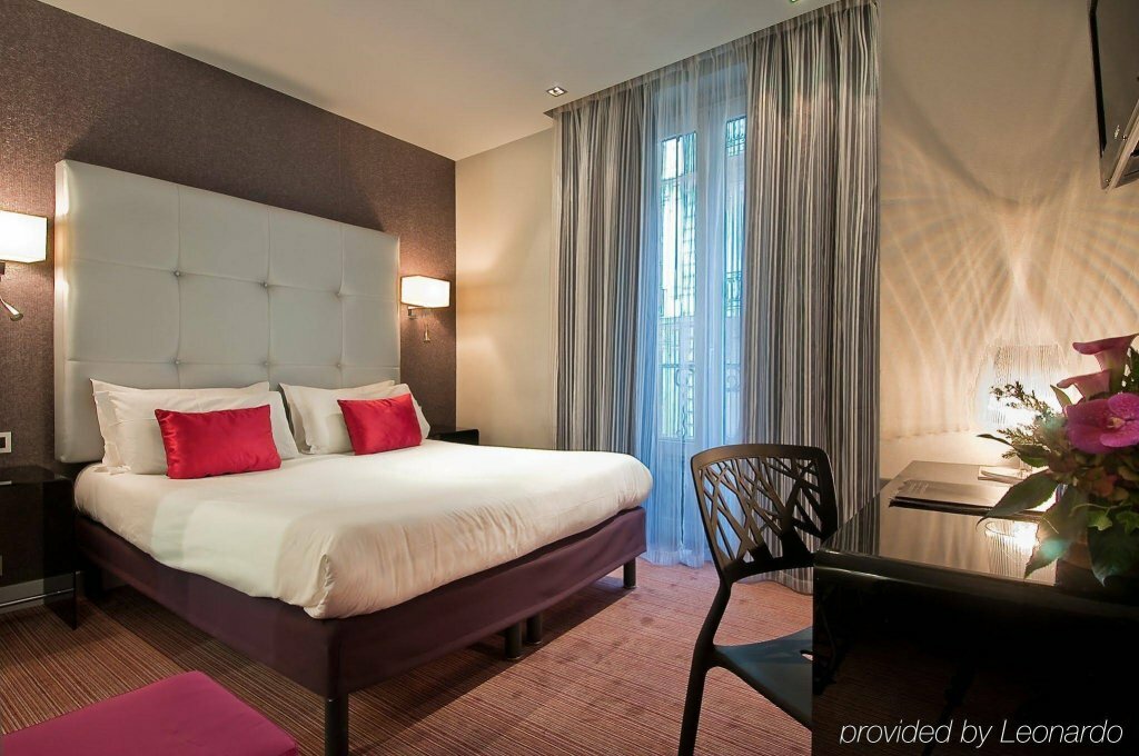 Hotel Opera Marigny, Paris, photo