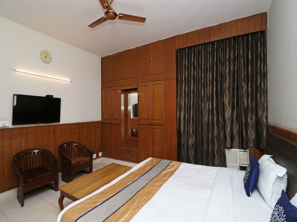 Фото Oyo 10177 A Gulshan Continental