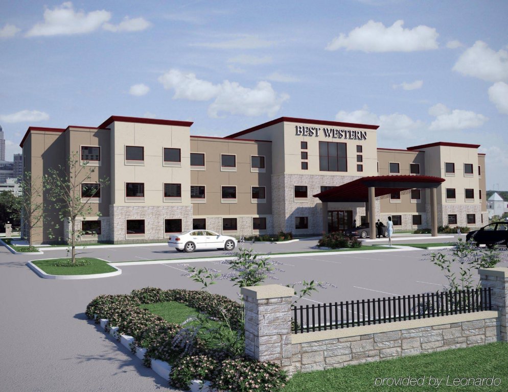 Фото Best Western Plus Austin Airport Inn & Suites