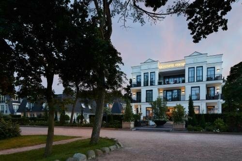 Гостиница Strandhotel Fontana в Тиммендорфер-Штранде