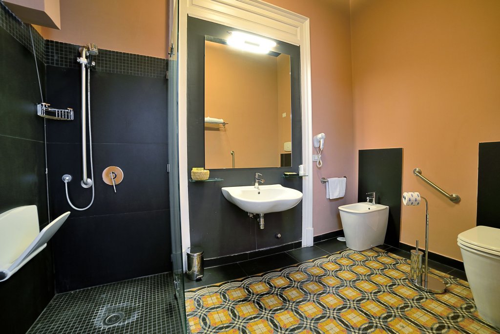 Фото SpaccaNapoli Comfort Suites