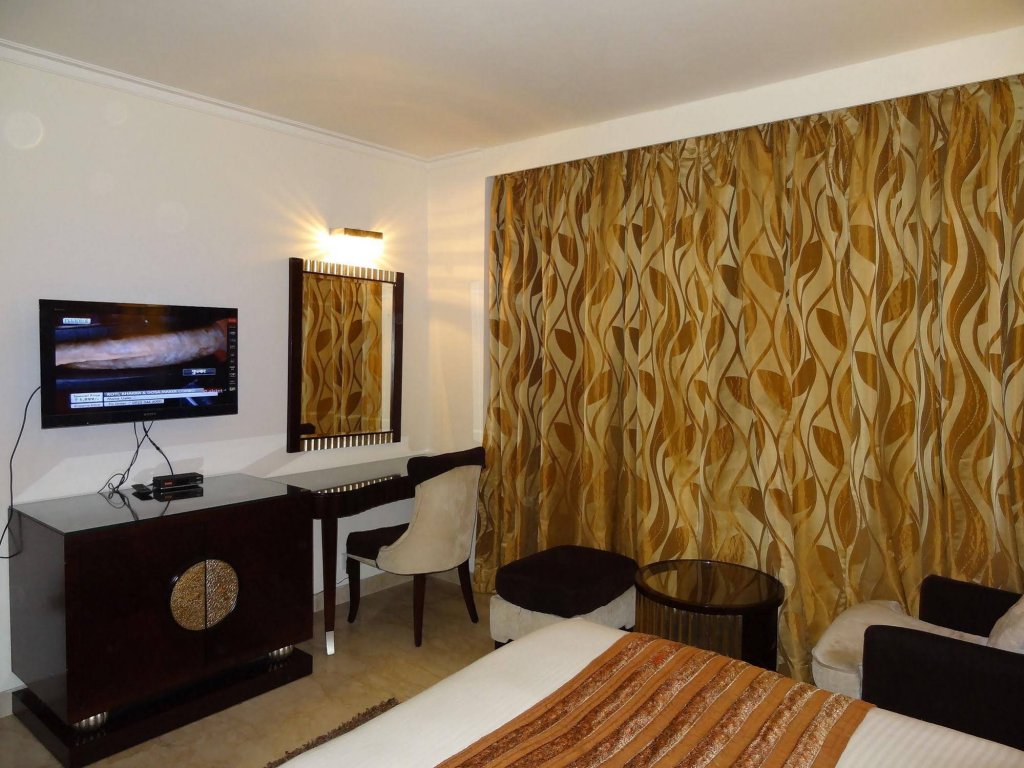 Фото Venizia Sarovar Portico Delhi