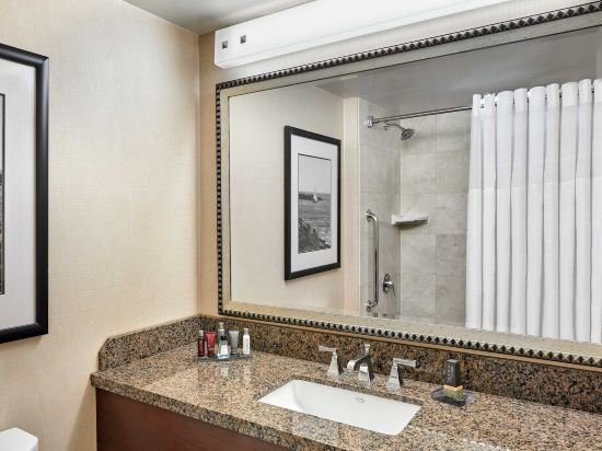 Фото Torrance Marriott Redondo Beach