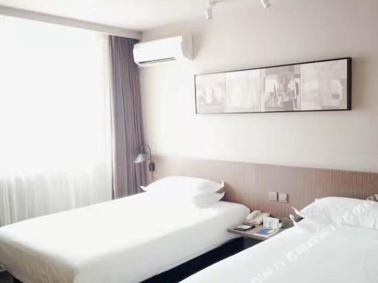 Фото Jinjiang Inn Select Wuhan Chuhehan Street Shuiguo Lake