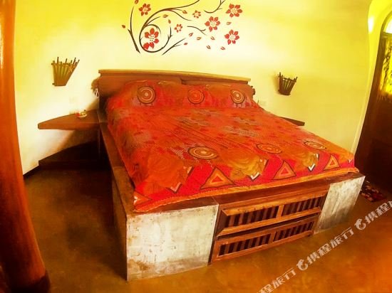 Фото Flower Power Village