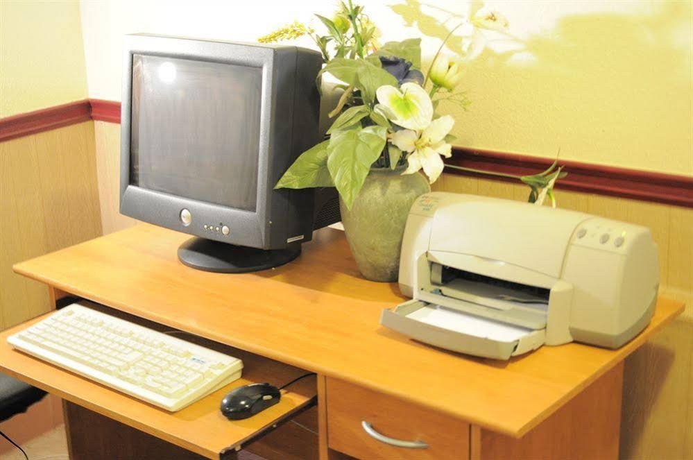 Фото Best Western Plus John Jay Inn & Suites