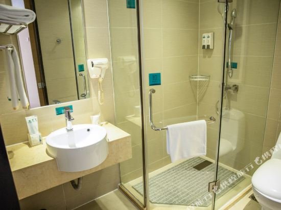 Фото City Comfort Inn Beihai RT-Mart High Speed Railway Station