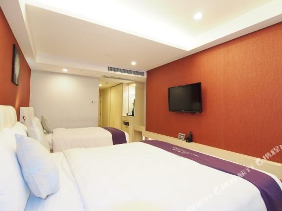 Фото The Bauhinia Hotel - Central