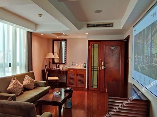 Фото Hawaii Hotel