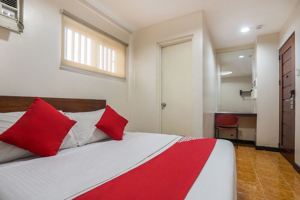 Фото Oyo 392 Midcon Apartelle