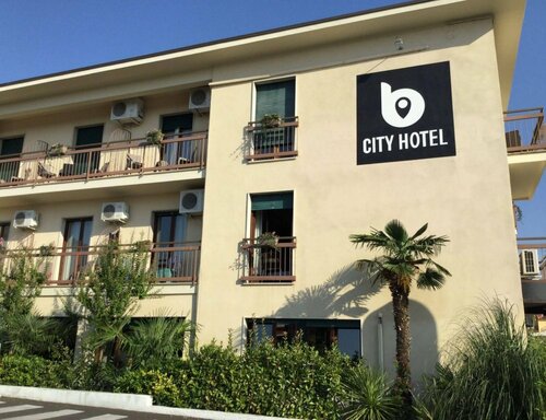 Гостиница B City Hotel в Бардолине
