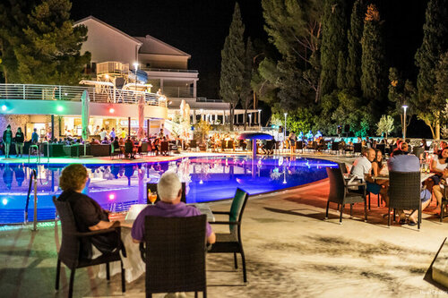 Гостиница Villa Lovorka - Hotel Resort Drazica