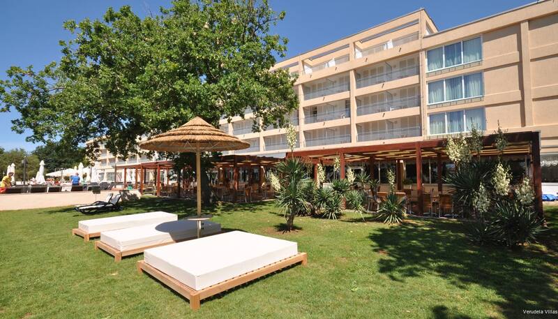 Фото Arena Verudela Beach Apartments