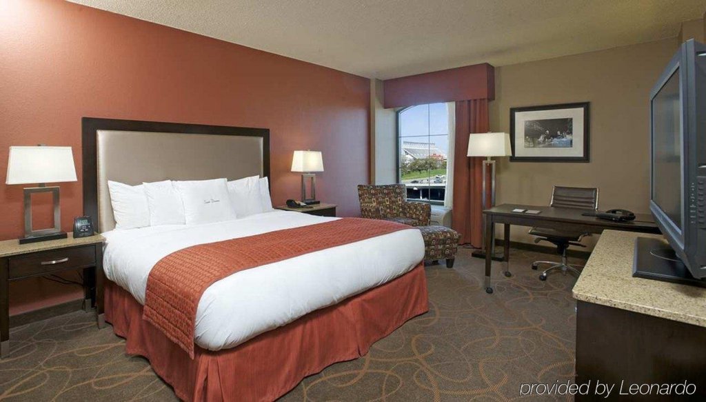 Фото DoubleTree by Hilton Austin - University Area