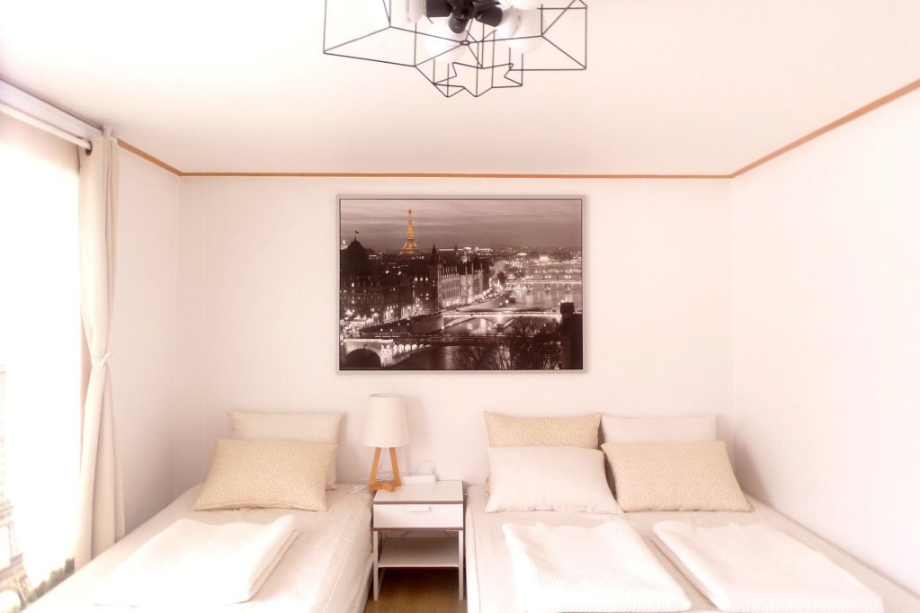 Фото Br. Guesthouse Hongdae