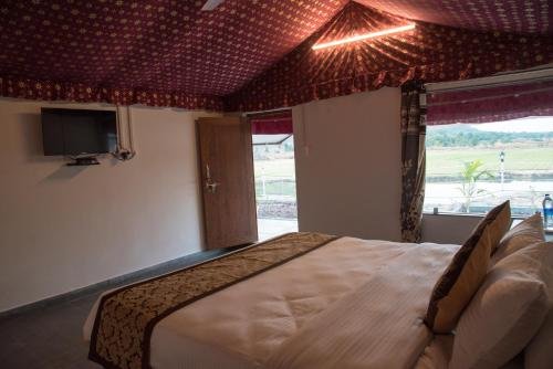 Фото Padmavati Lake Resort