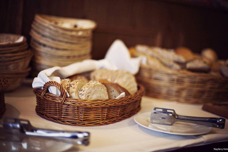 Фото Hotel Napfény