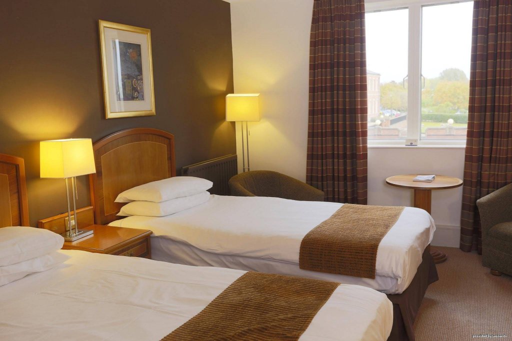 Фото DoubleTree by Hilton Stoke on Trent