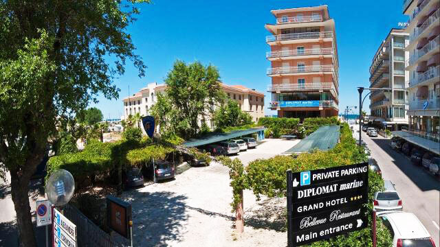 Фото Hotel Diplomat Marine