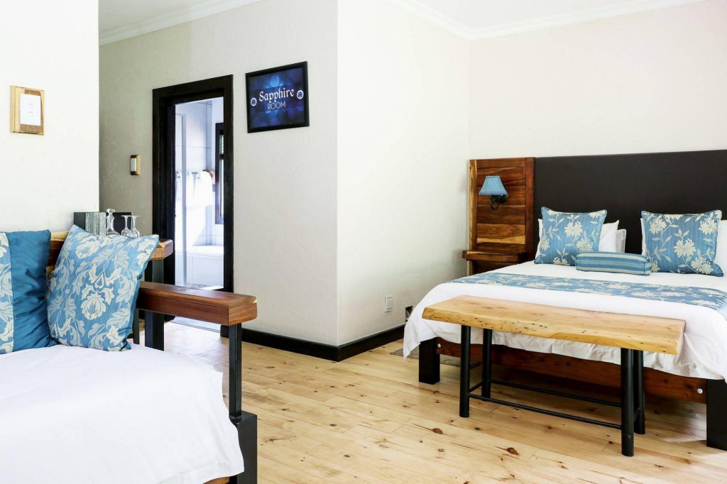 Фото Malachite Manor