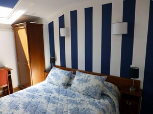 Hotel Pruly (Cannes, Boulevard d'Alsace, 32), hotel