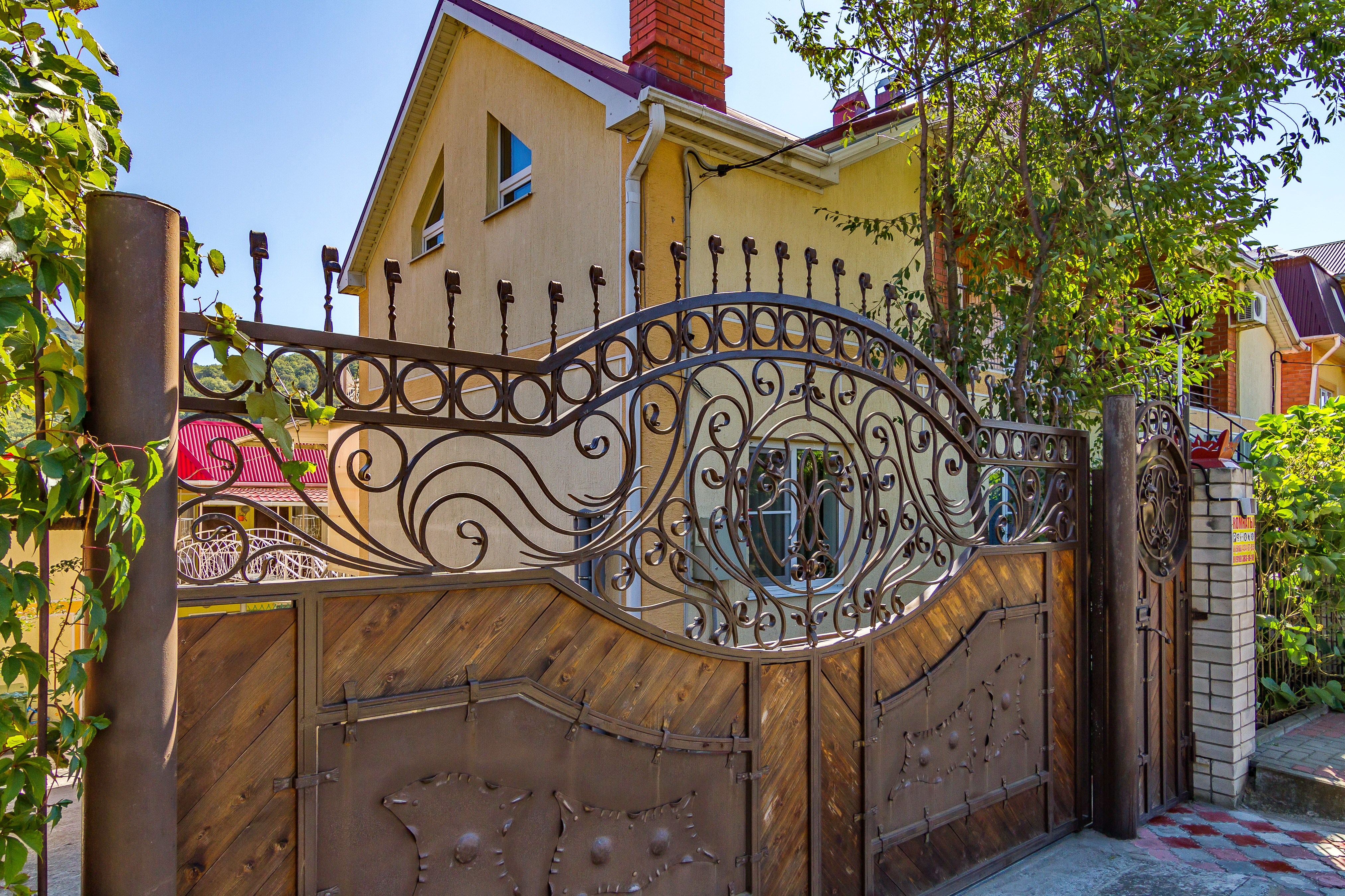 Фото отеля 1